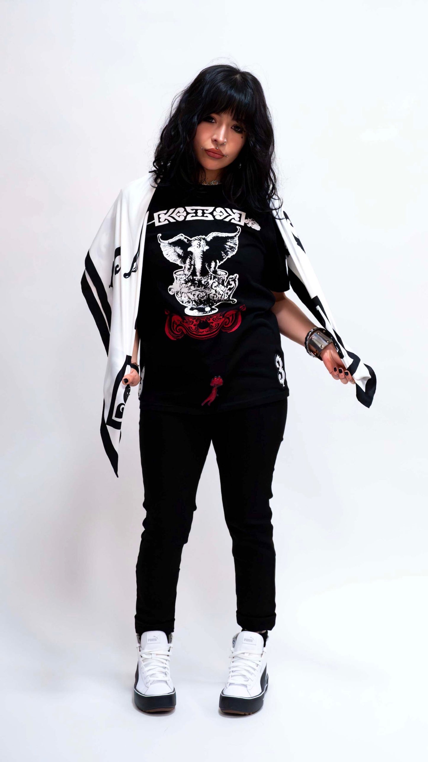 3TEACUP Black Streetwear Graphic T-Shirt